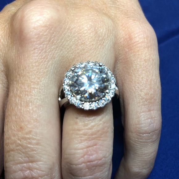 Stephanie Lee Jewelry - 6ct D, VVS1 Moissanite Halo Ring